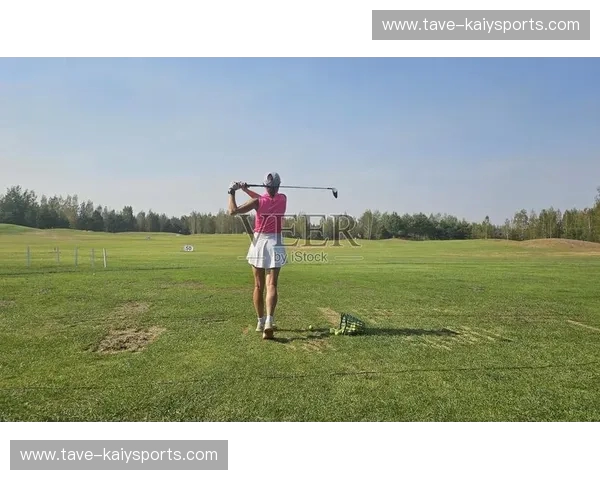 阳光与挥杆之间——高尔夫活动的魅力与机会