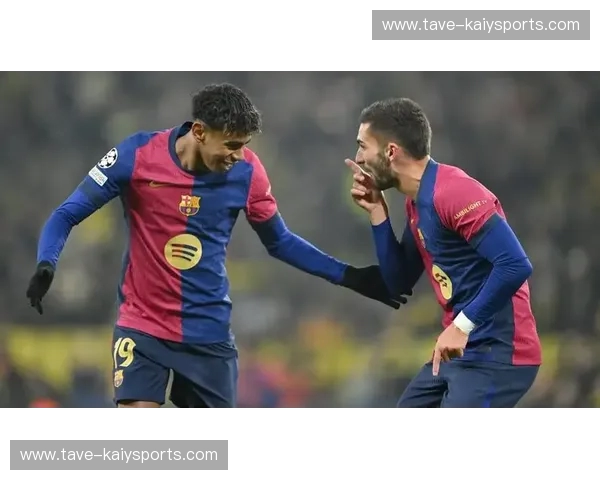 绿野上的双雄会：曼城与巴萨的荣耀对决，激情与技艺的碰撞